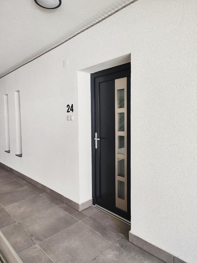 Royal Liberty Apartment Keszthely Extérieur photo